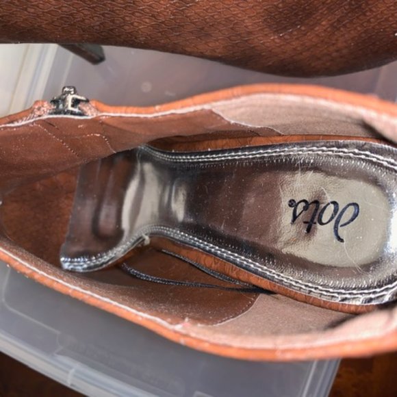 Dot's brown alligator peep toe heels - Picture 3 of 8